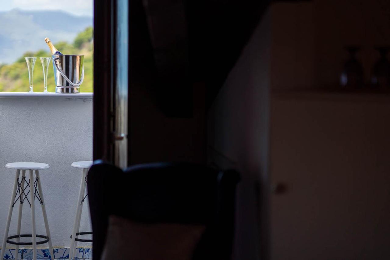 Ispani Inn Resort Eksteriør bilde